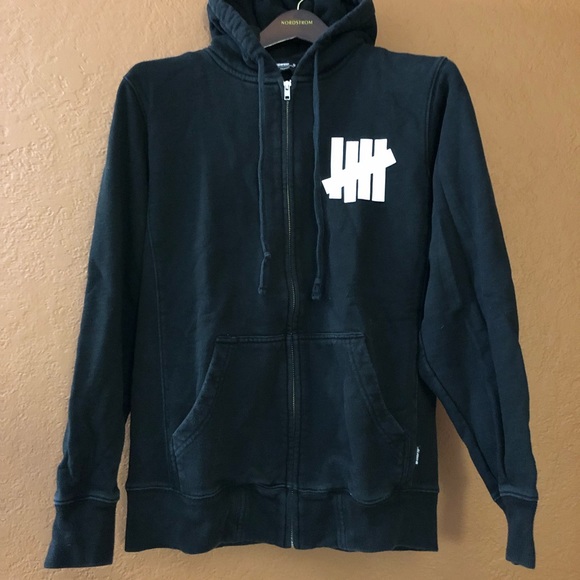 undefeated zip up hoodie